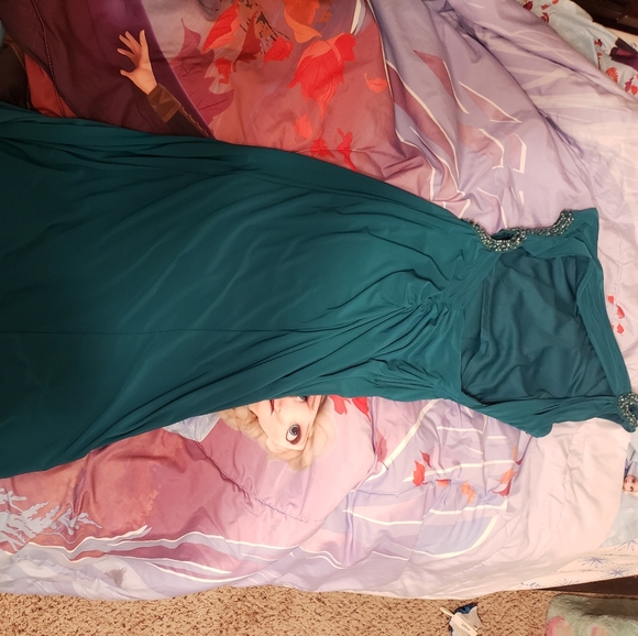 Sexy evening dress - Picture 3 of 4